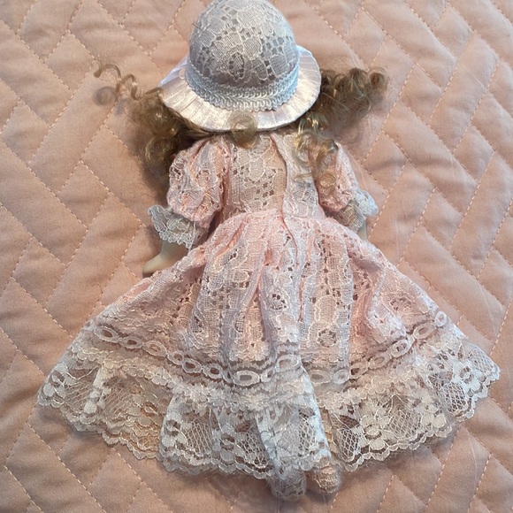 Pretty In Pink & Lace Vintage China Bisque Porcelain Doll - Picture 3 of 8